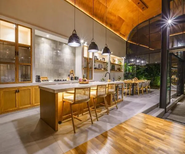 Mango Bliss - Amazing 4-bdr In Berawa ! Perfect Location ! Вилла Чангу