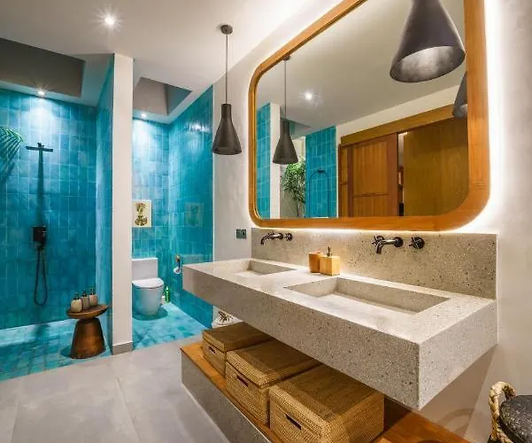Вилла Mango Bliss - Amazing 4-bdr In Berawa ! Perfect Location ! Чангу