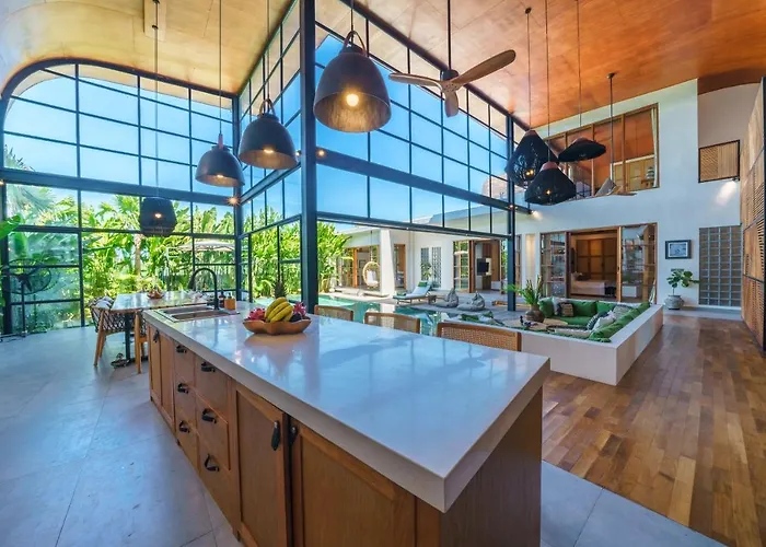 Mango Bliss - Amazing 4-bdr In Berawa ! Perfect Location ! 别墅 *
