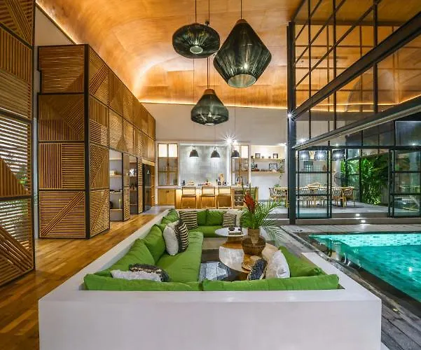Mango Bliss - Amazing 4-bdr In Berawa ! Perfect Location ! *