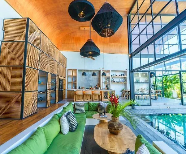 Вилла Mango Bliss - Amazing 4-bdr In Berawa ! Perfect Location ! Чангу