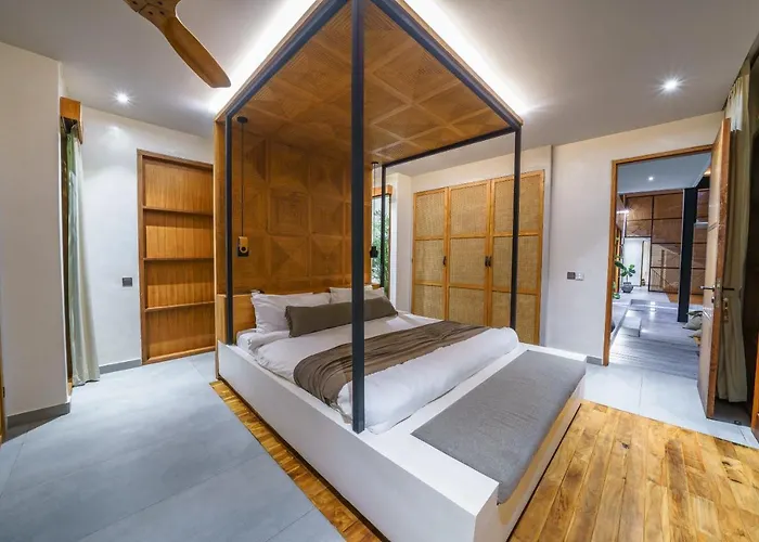 Mango Bliss - Amazing 4-bdr In Berawa ! Perfect Location ! Вилла