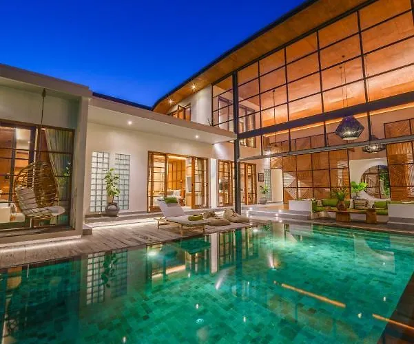 Mango Bliss - Amazing 4-bdr In Berawa ! Perfect Location ! Чангу