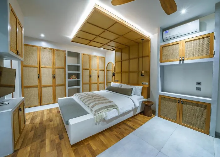 Mango Bliss - Amazing 4-bdr In Berawa ! Perfect Location !