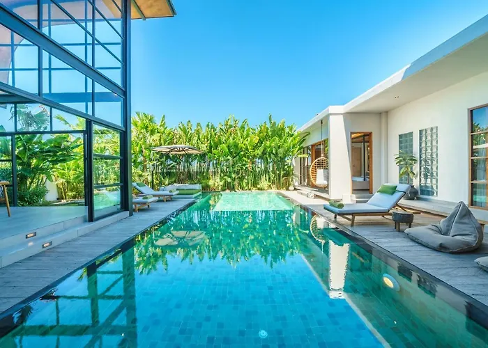 Вилла Mango Bliss - Amazing 4-bdr In Berawa ! Perfect Location ! Чангу