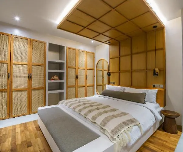 Mango Bliss - Amazing 4-bdr In Berawa ! Perfect Location ! Чангу