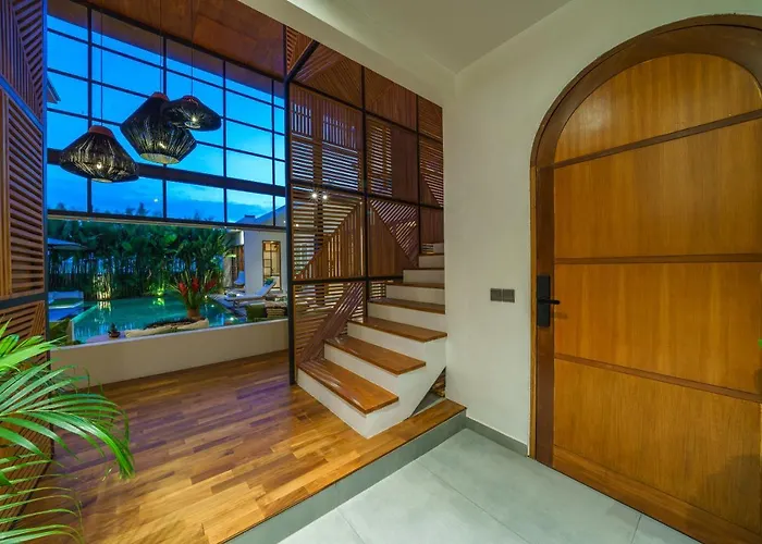 Mango Bliss - Amazing 4-bdr In Berawa ! Perfect Location ! * Чангу