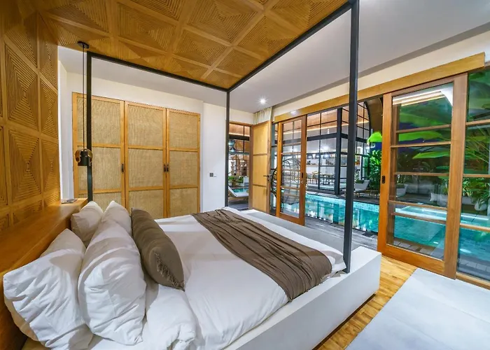 Mango Bliss - Amazing 4-bdr In Berawa ! Perfect Location !