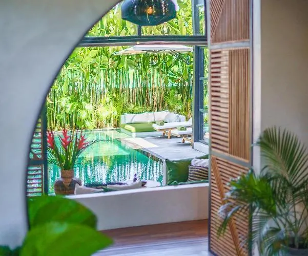 Mango Bliss - Amazing 4-bdr In Berawa ! Perfect Location ! Вилла *