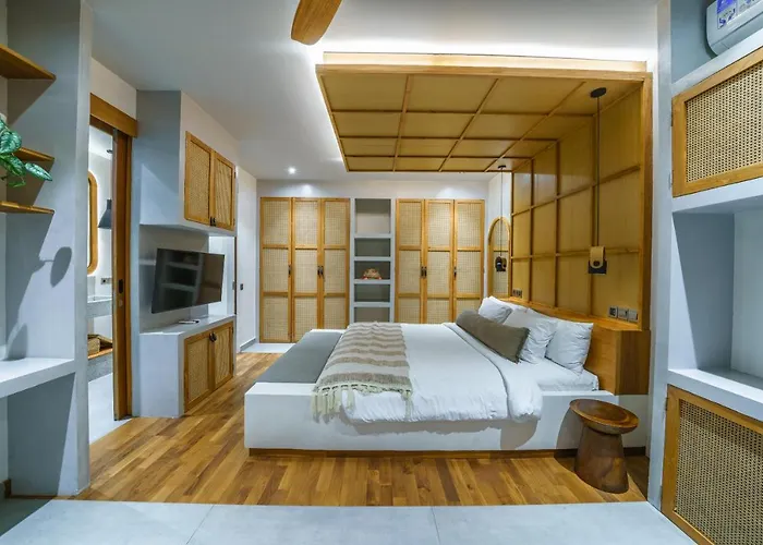 Вилла Mango Bliss - Amazing 4-bdr In Berawa ! Perfect Location ! Чангу