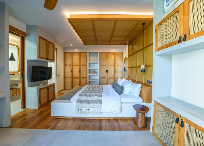 Mango Bliss - Amazing 4-bdr In Berawa ! Perfect Location ! Вилла