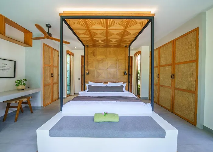 Mango Bliss - Amazing 4-bdr In Berawa ! Perfect Location !